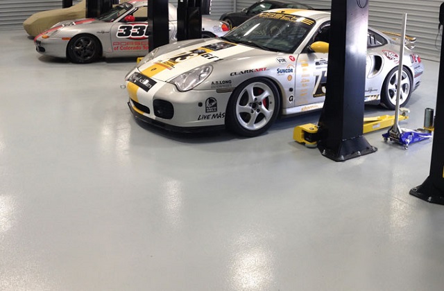 stonlux sl in race car service bay